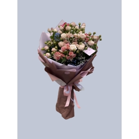 bouquet of spray roses and alstroemerias